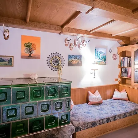 豪斯尚内齐酒店