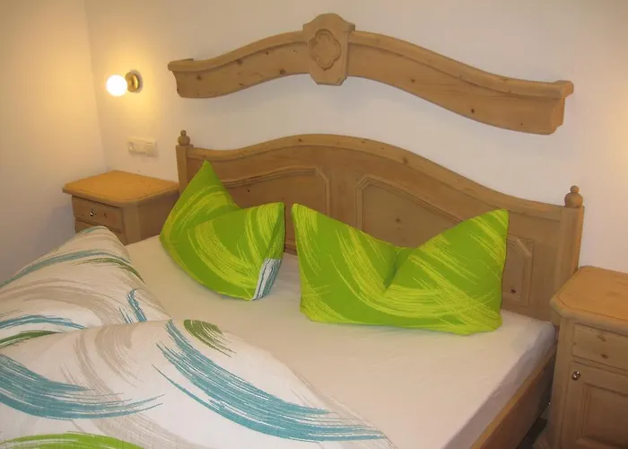 Haus Schennach Appartamento *